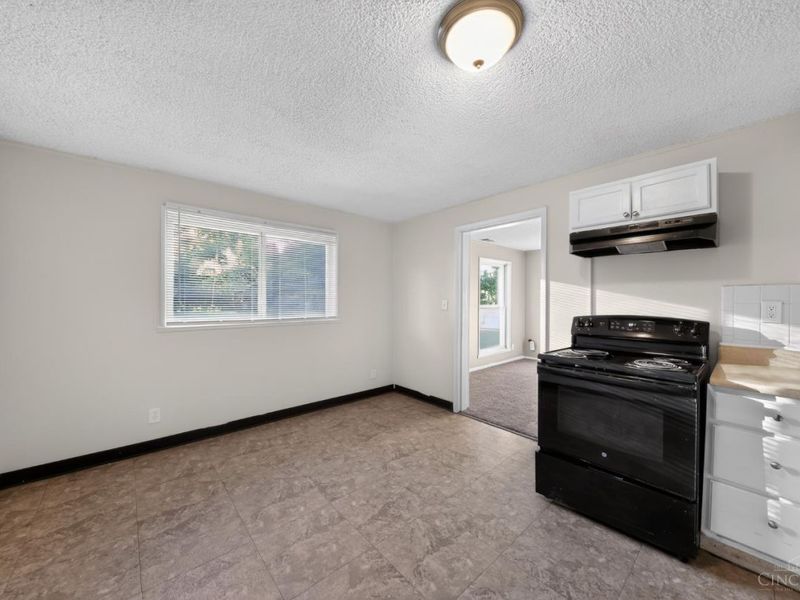8587 Daly Road, Springfield Twp., OH 45231 Photo 14