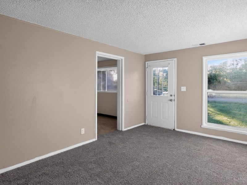 8587 Daly Road, Springfield Twp., OH 45231 Photo 7