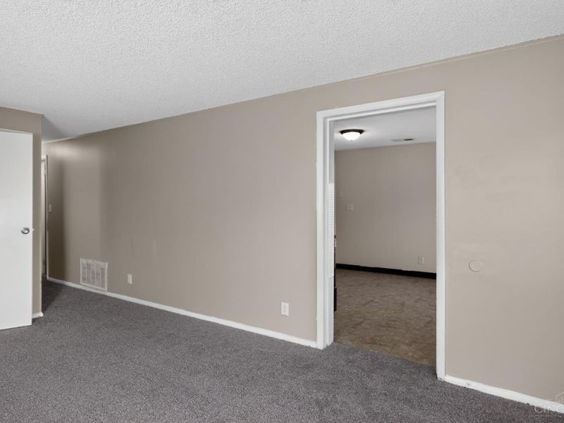8587 Daly Road, Springfield Twp., OH 45231 Photo 8