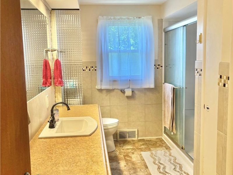 1407 Valentine Circle NW, Canton, OH 44708 Photo 12