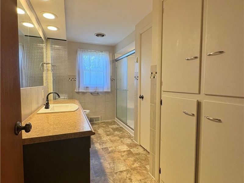 1407 W Valentine Circle NW, Canton, OH 44708 Photo 19
