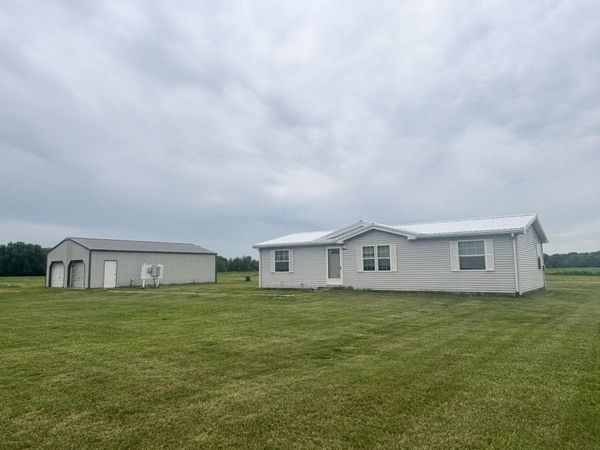 10148 S 210 E, Monon, IN 47959