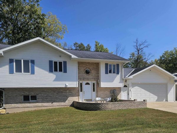 516 N East Street, Blue River, WI 53518