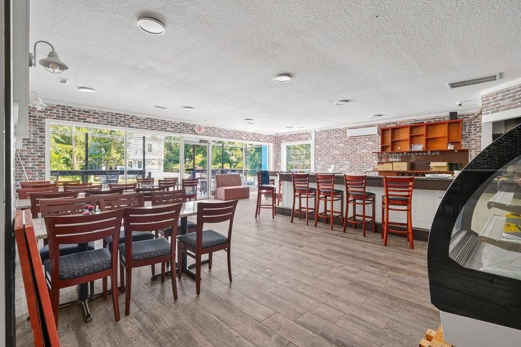 4378 Highway 17 Business Photo 10