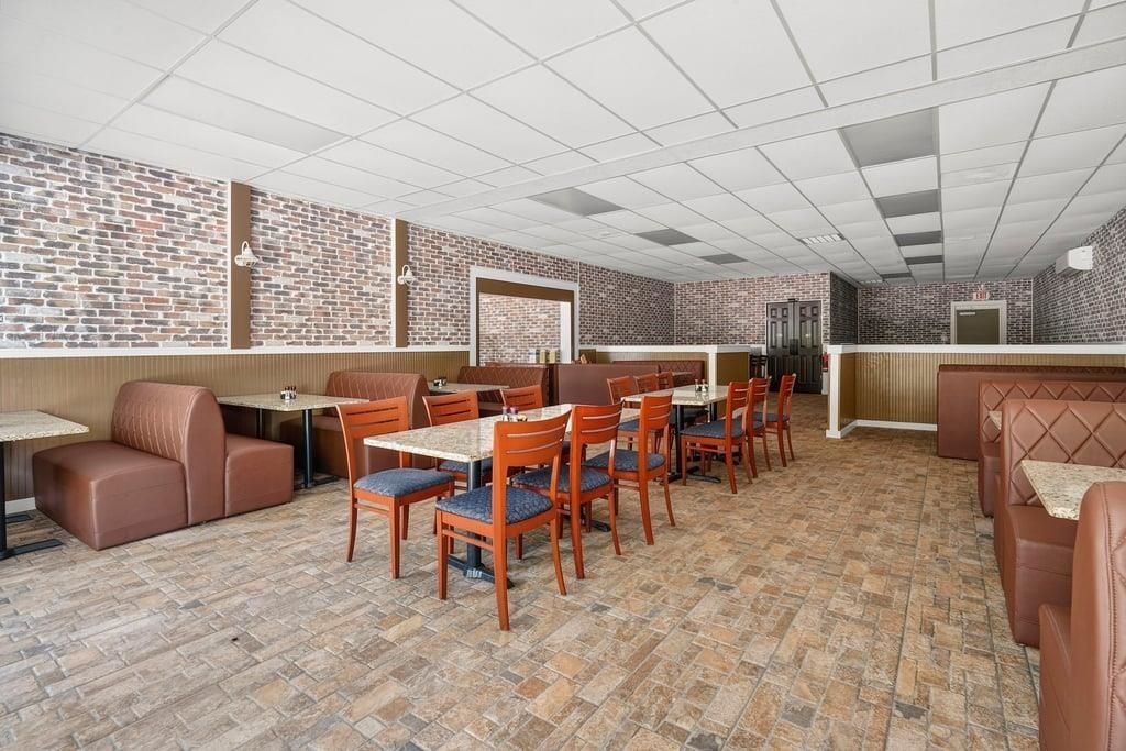 4378 Highway 17 Business Photo 11