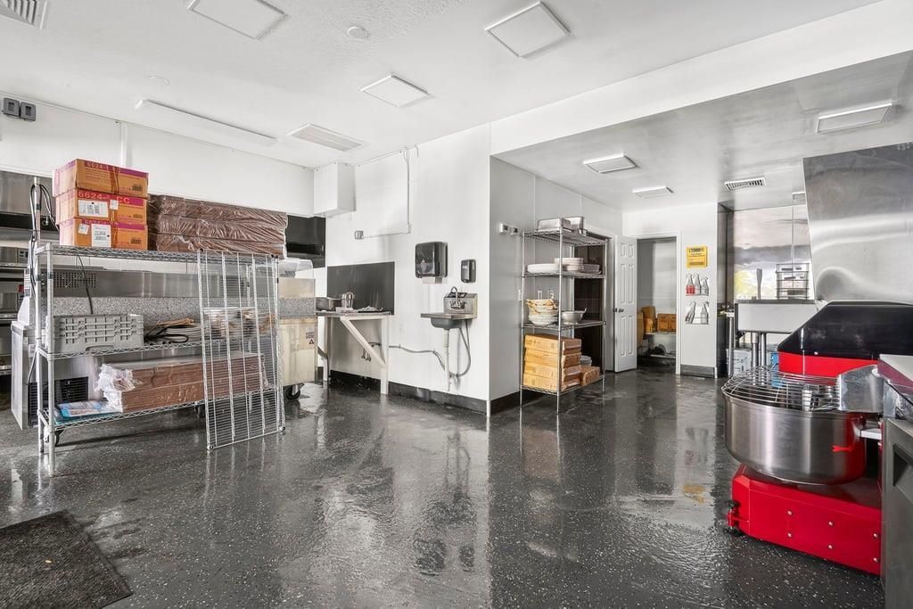 4378 Highway 17 Business Photo 24