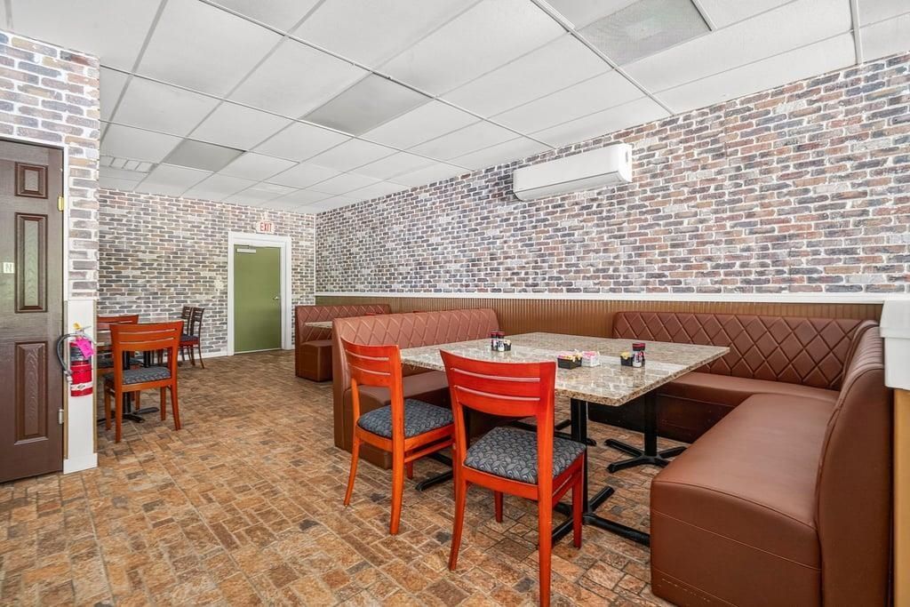 4378 Highway 17 Business Photo 6