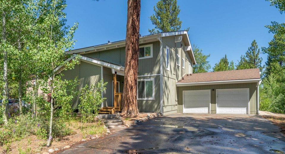 10240 Pine Cone Road, Truckee, CA 96161 Photo