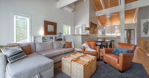10240 Pine Cone Road, Truckee, CA 96161 Photo