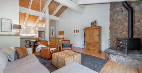 10240 Pine Cone Road, Truckee, CA 96161 Photo