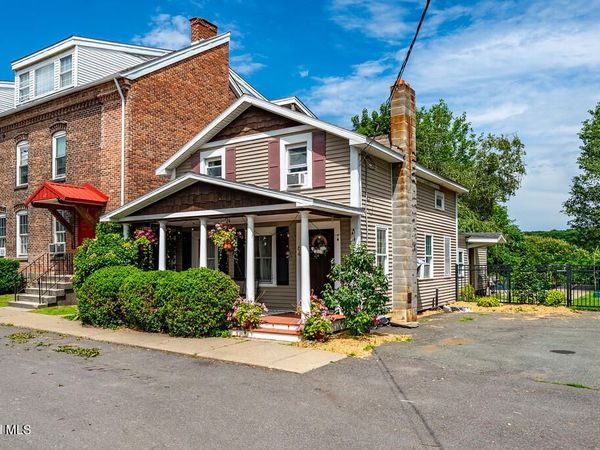 64 East Street, Schaghticoke, NY 12154