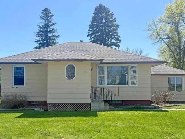 217 Pearl Street W, Amboy, MN 56010