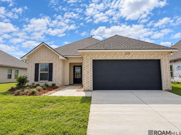 2219 Sherri's Way, Port Allen, LA 70767