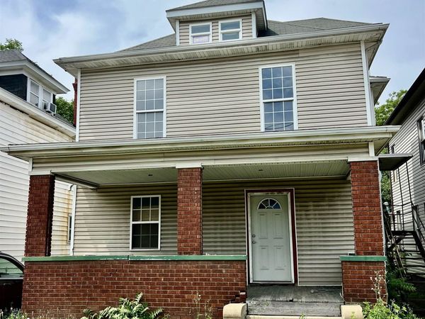 724 Adams Avenue, Huntington, WV 25701