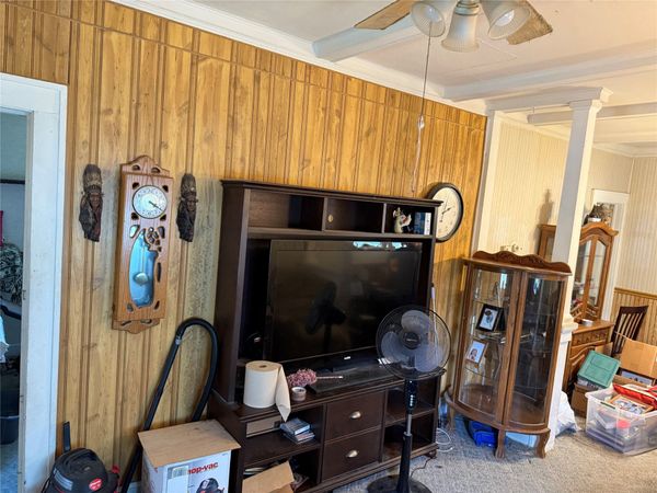4037 Plainview Drive , Des Moines, IA 50311