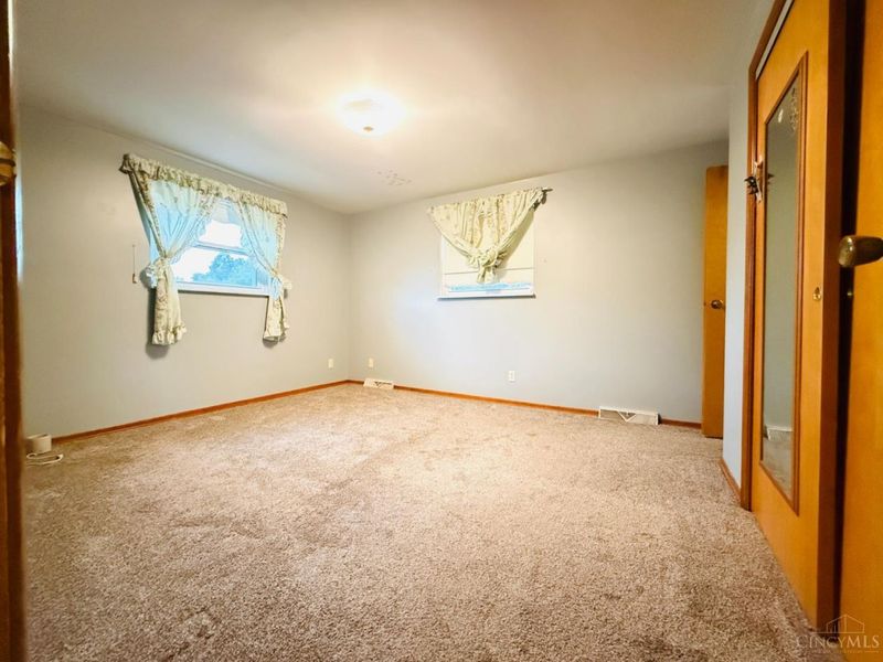 3762 Ridgedale Drive, Green Township, OH 45247 Photo 21