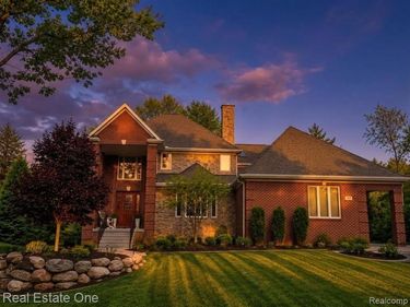 960 Hill Hollow Lane, Milford Twp, MI 48381