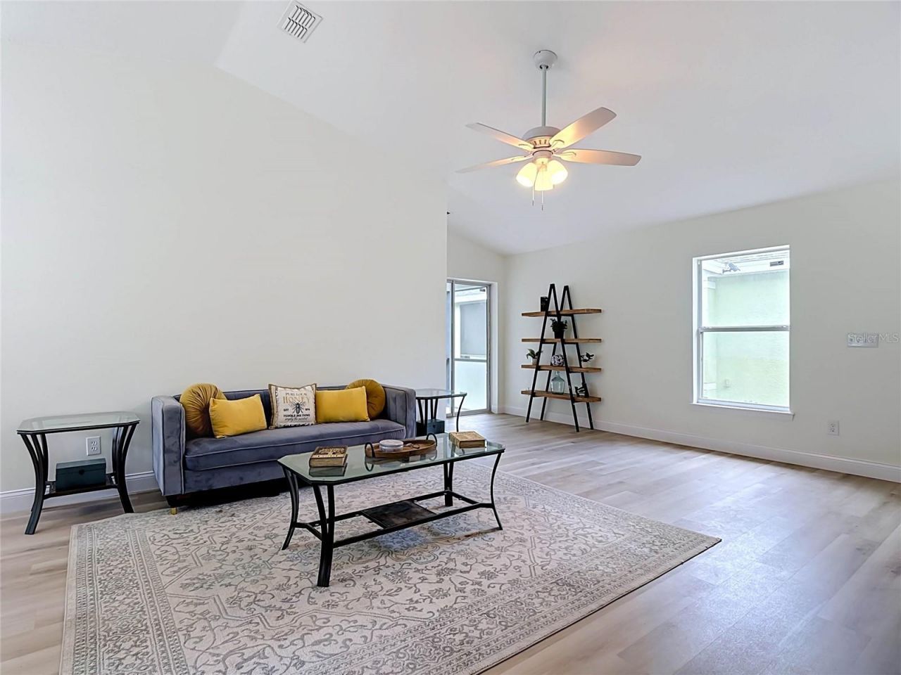 1501 Royal Ridge Drive , Davenport, FL 33896 Photo