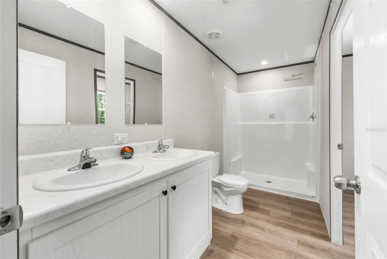 419 Lily Trail, Interlachen, FL 32148 Photo