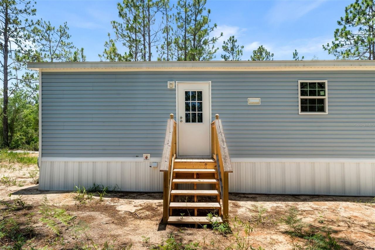 419 Lily Trail, Interlachen, FL 32148 Photo