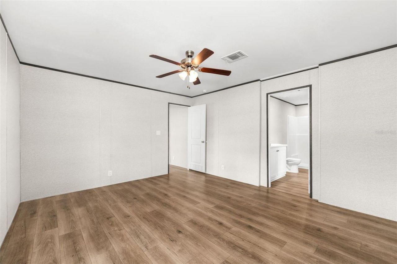 419 Lily Trail, Interlachen, FL 32148 Photo