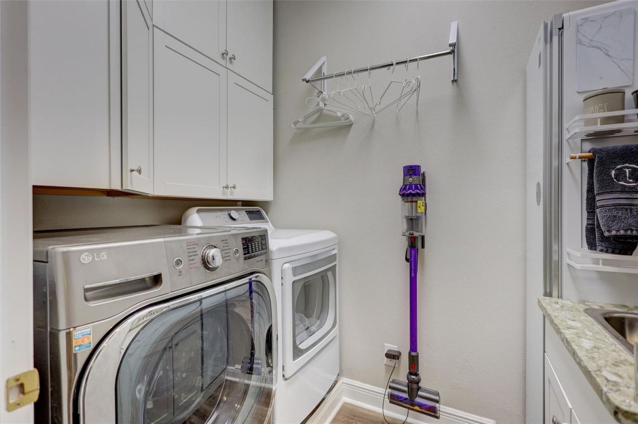 14852 Tudor Chase Drive, Tampa, FL 33626 Photo