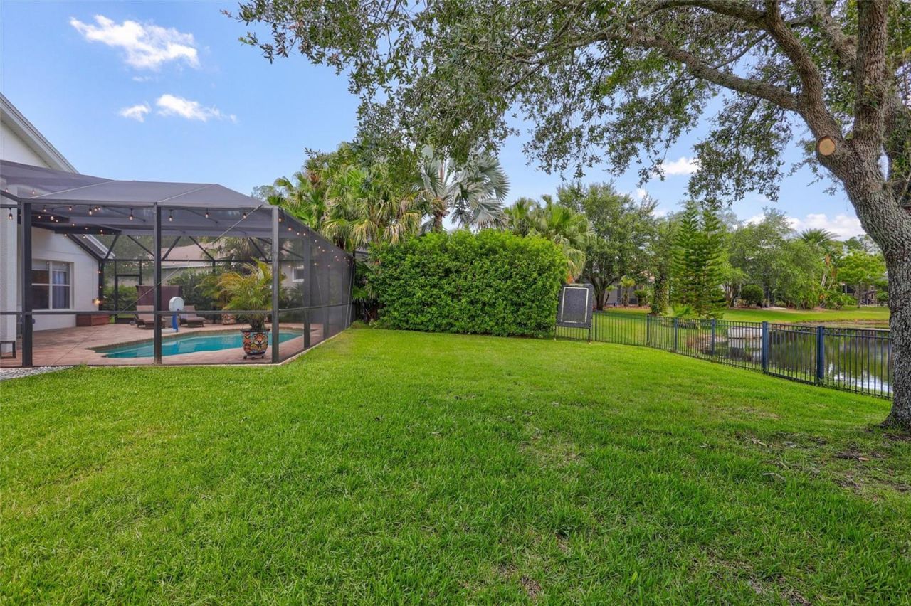 14852 Tudor Chase Drive, Tampa, FL 33626 Photo