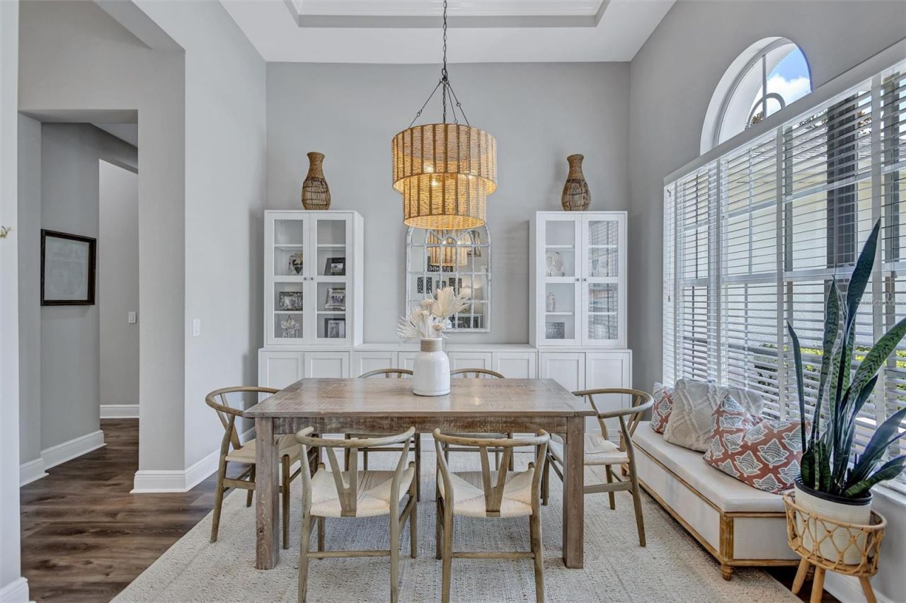 14852 Tudor Chase Drive, Tampa, FL 33626 Photo