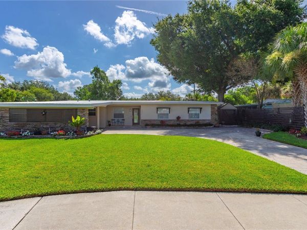 1327 ROSCOMARE AVENUE , ORLANDO, FL 32806