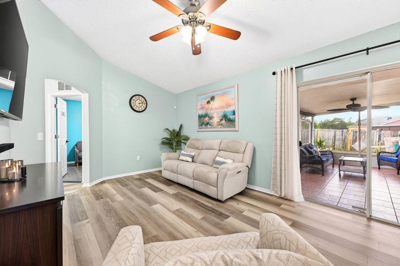 3147 Utah Drive , Deltona, FL 32738 Photo