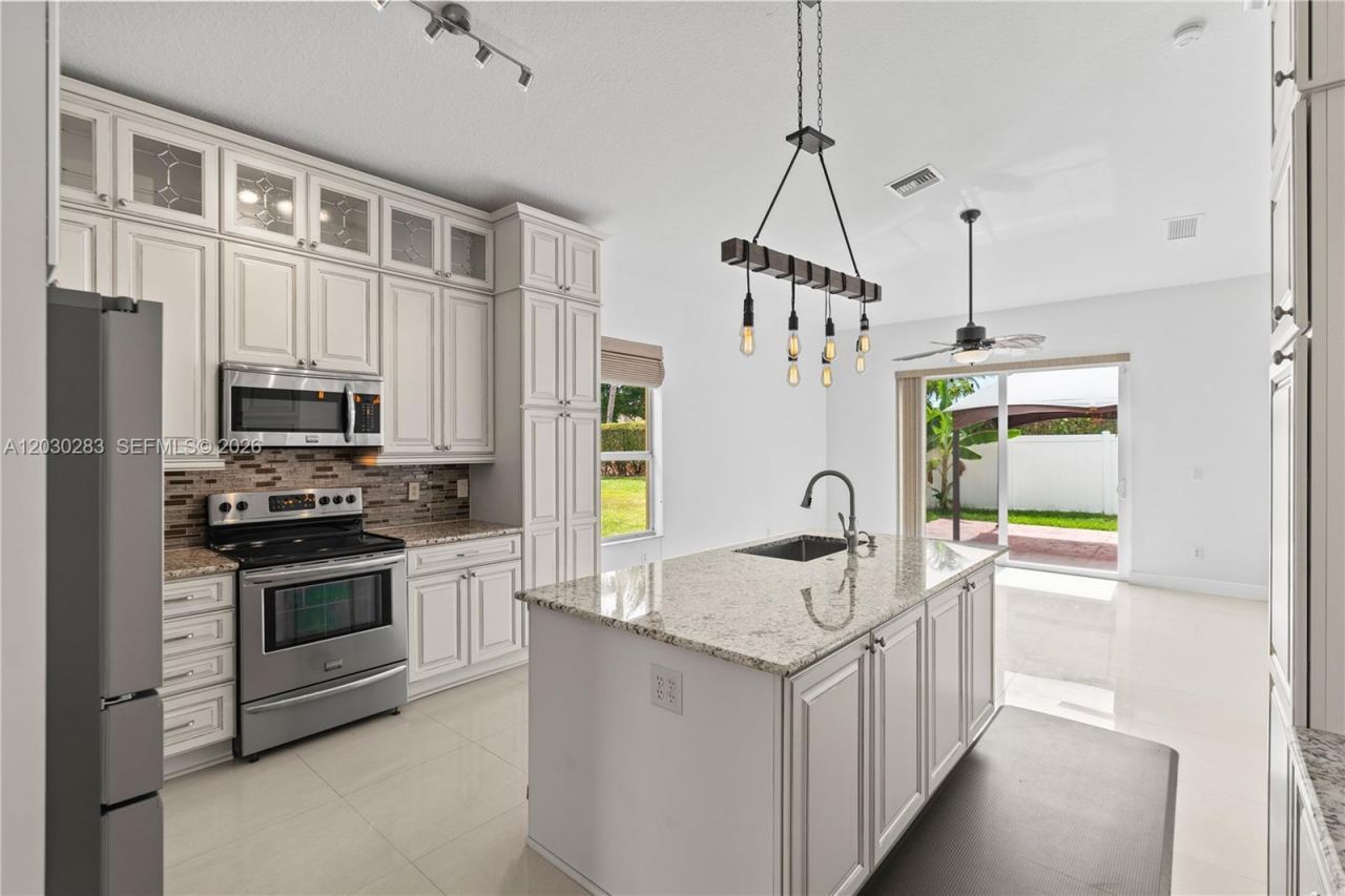 1785 NE 37th Pl, Homestead, FL 33033 Photo