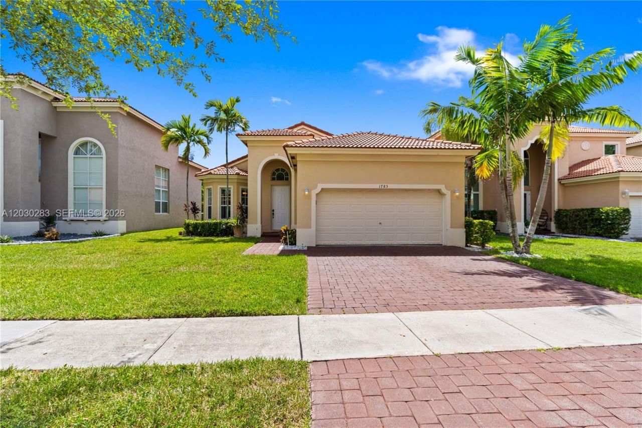 1785 NE 37th Pl , Homestead, FL 33033 Photo