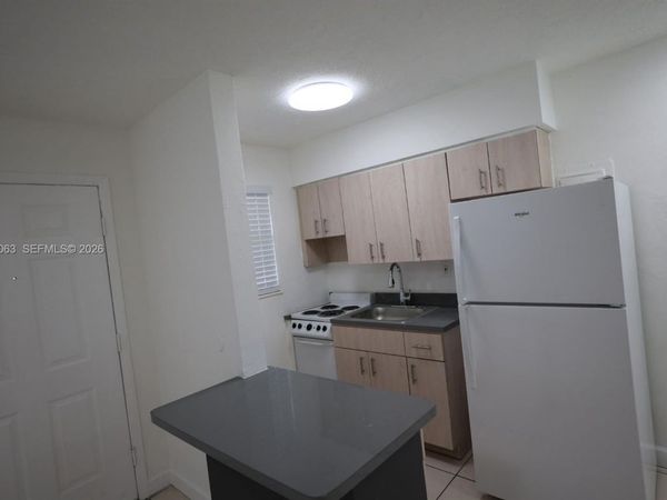 1235 W 66th St , Unit 13, Hialeah, FL 33012