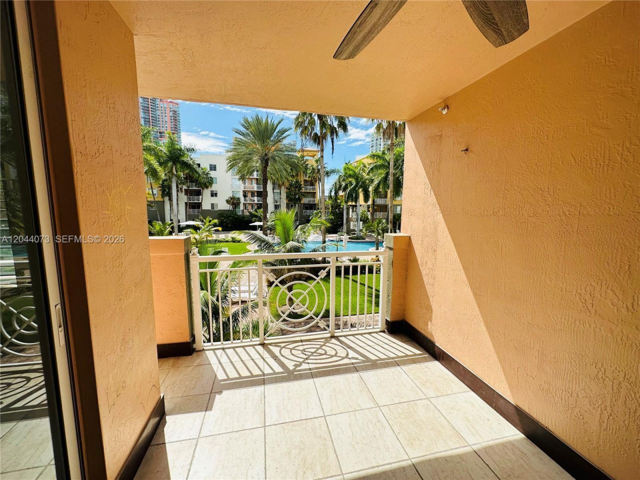 140 Meridian Ave, Unit 314, Miami Beach, FL 33139 Photo
