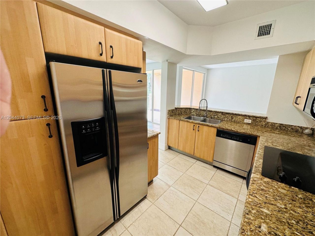 140 Meridian Ave, Unit 314, Miami Beach, FL 33139 Photo