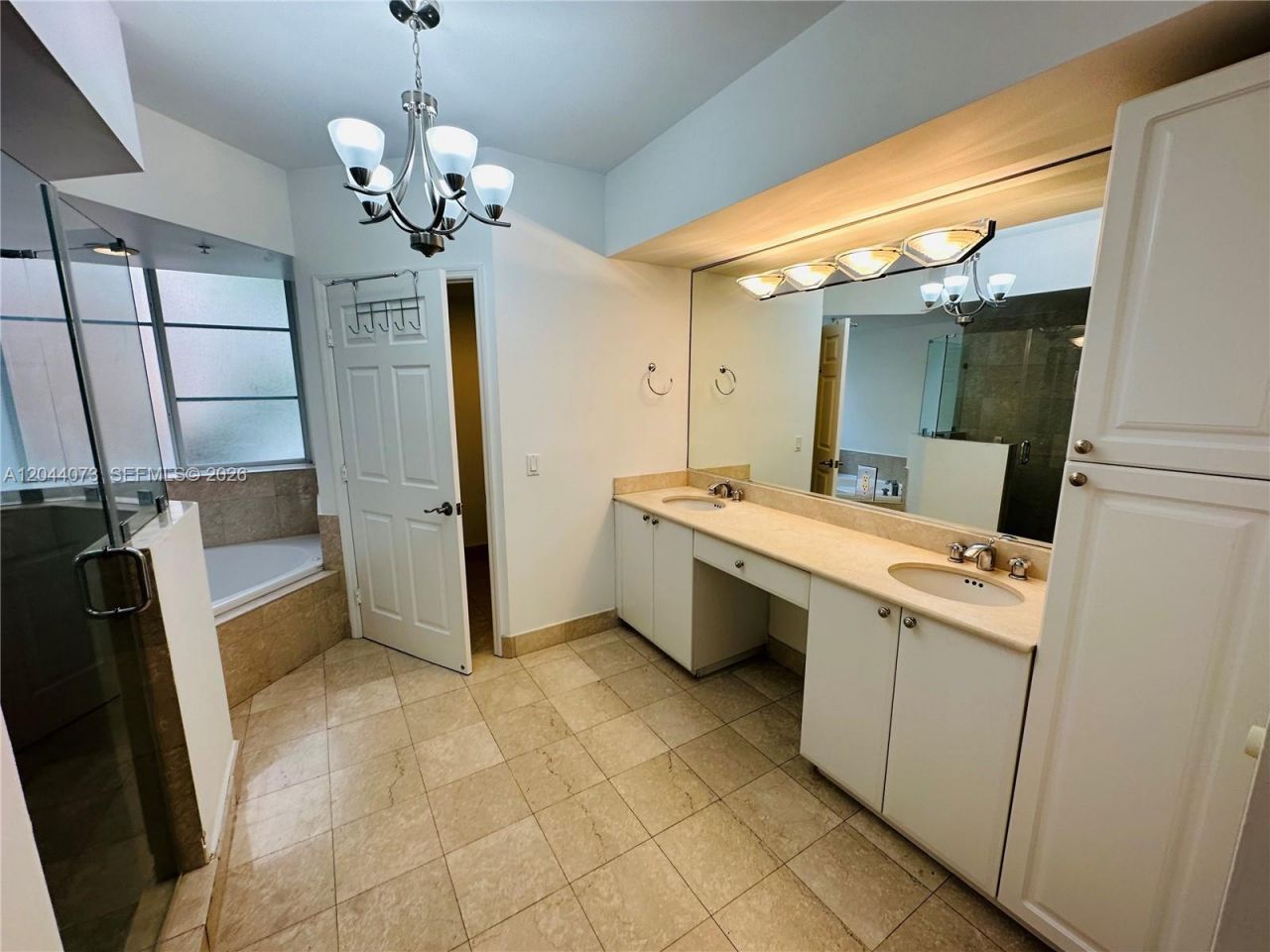 140 Meridian Ave, Unit 314, Miami Beach, FL 33139 Photo