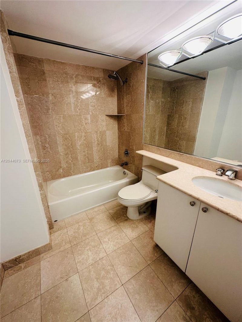 140 Meridian Ave, Unit 314, Miami Beach, FL 33139 Photo