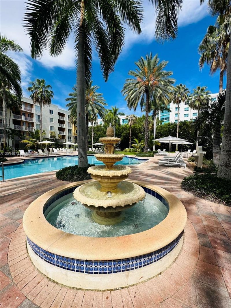 140 Meridian Ave, Unit 314, Miami Beach, FL 33139 Photo