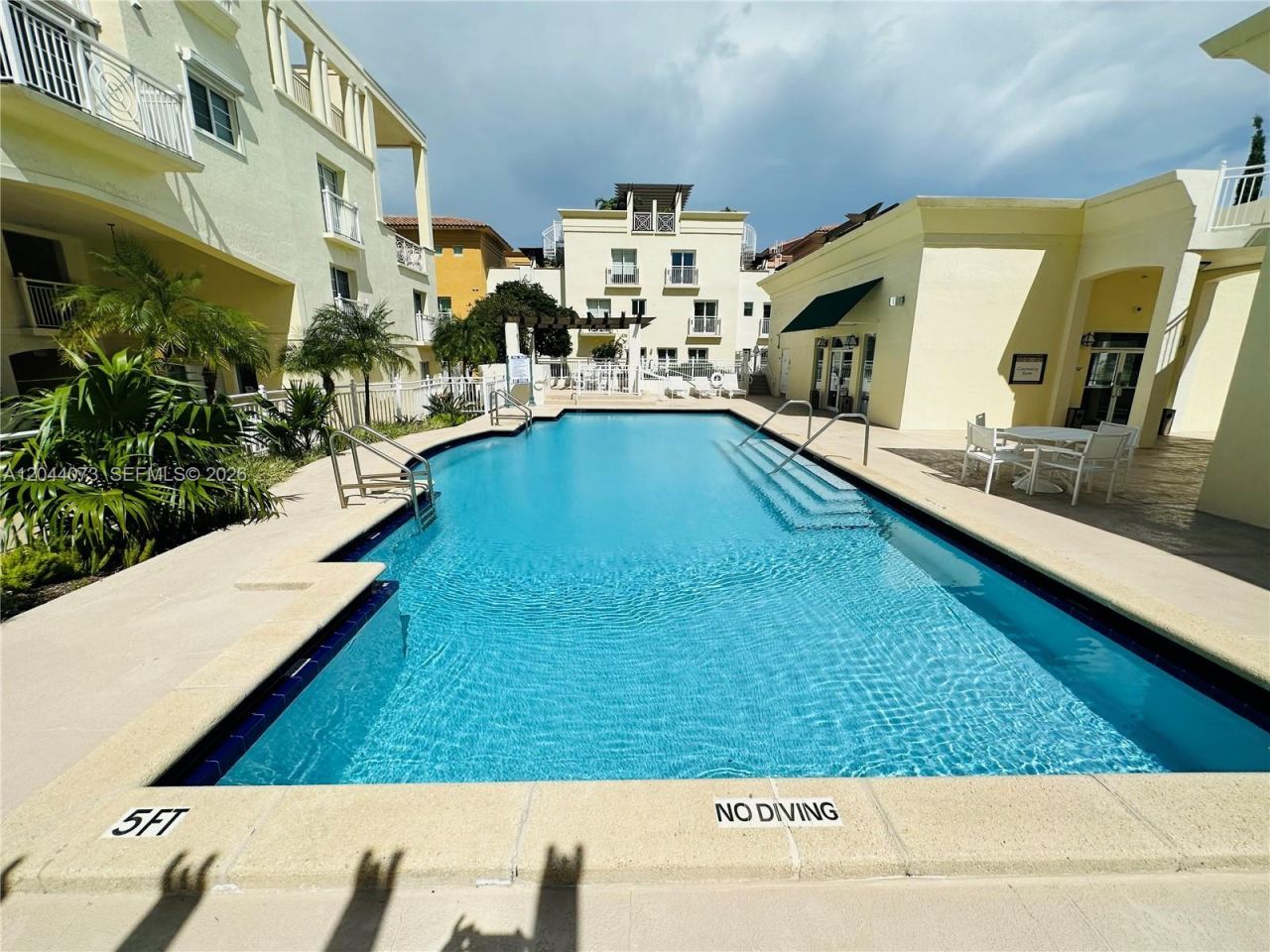 140 Meridian Ave, Unit 314, Miami Beach, FL 33139 Photo