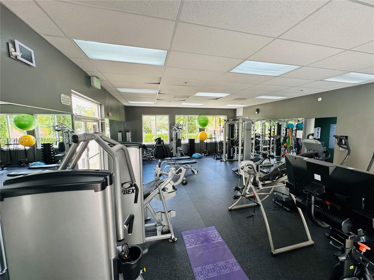 140 Meridian Ave, Unit 314, Miami Beach, FL 33139 Photo