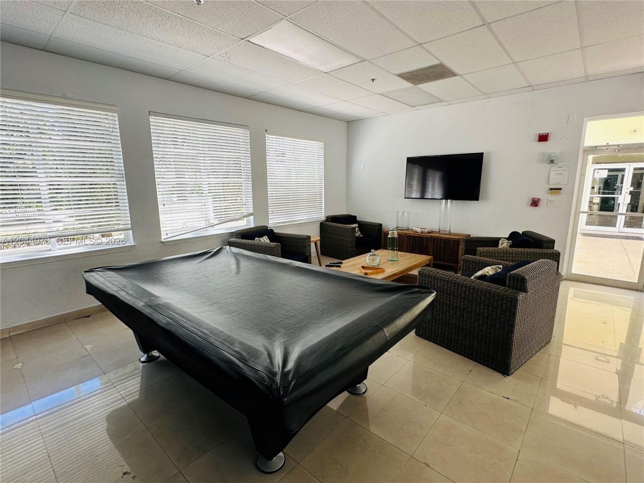 140 Meridian Ave, Unit 314, Miami Beach, FL 33139 Photo