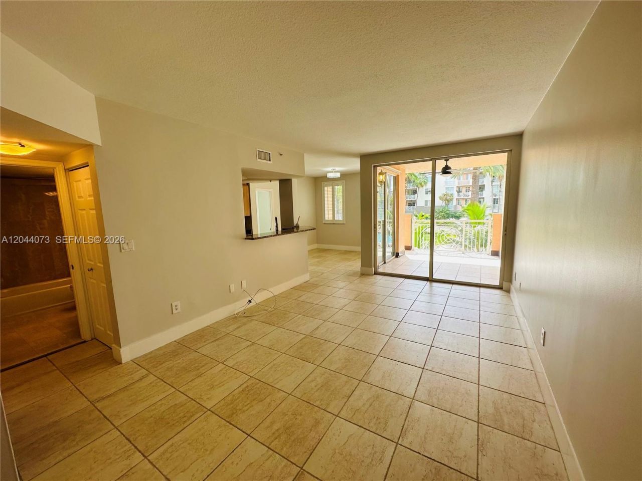 140 Meridian Ave, Unit 314, Miami Beach, FL 33139 Photo