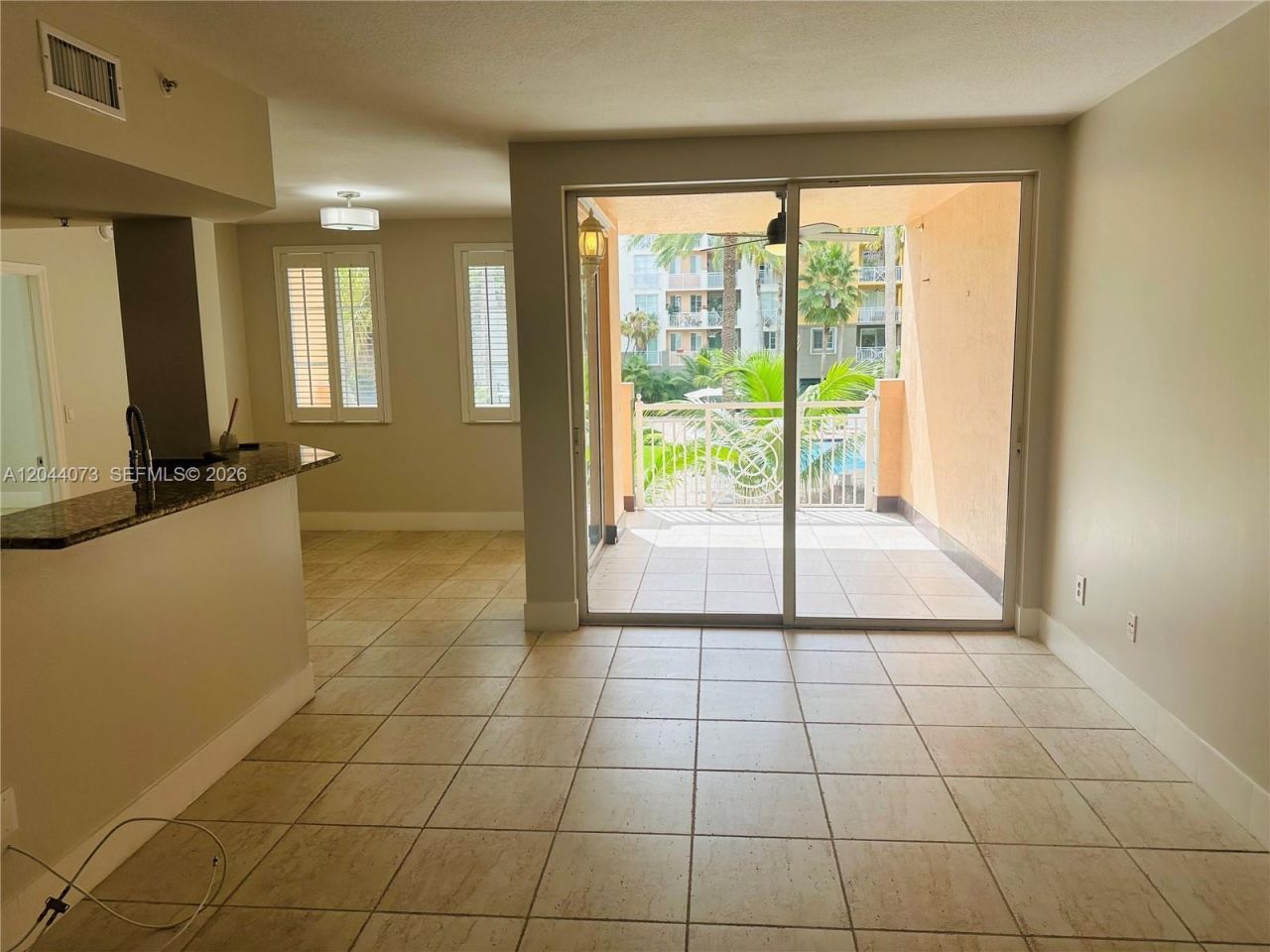 140 Meridian Ave, Unit 314, Miami Beach, FL 33139 Photo