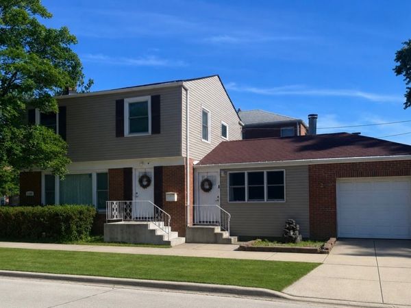 6156 N Kedvale Avenue , Chicago, IL 60646