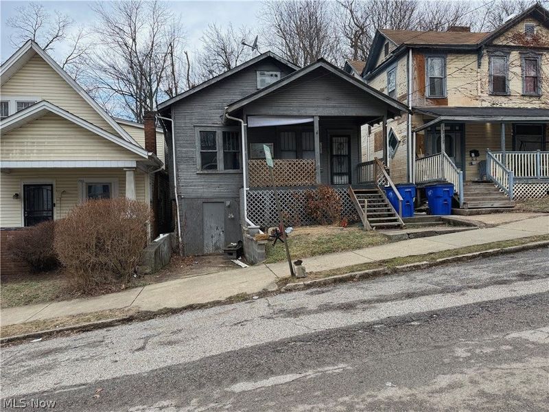 705 Minerva Street, East Liverpool, OH 43920 Photo 1