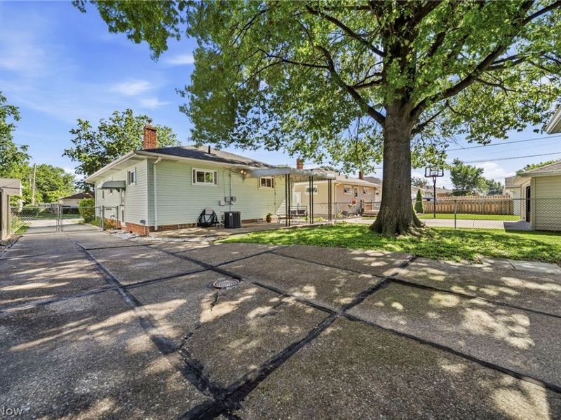 28626 Forest Road, Willowick, OH 44095 Photo 35