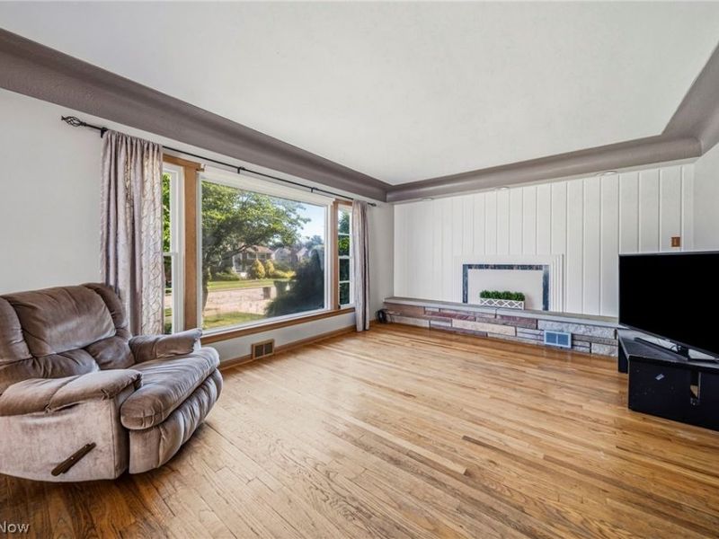 28626 Forest Road, Willowick, OH 44095 Photo 5
