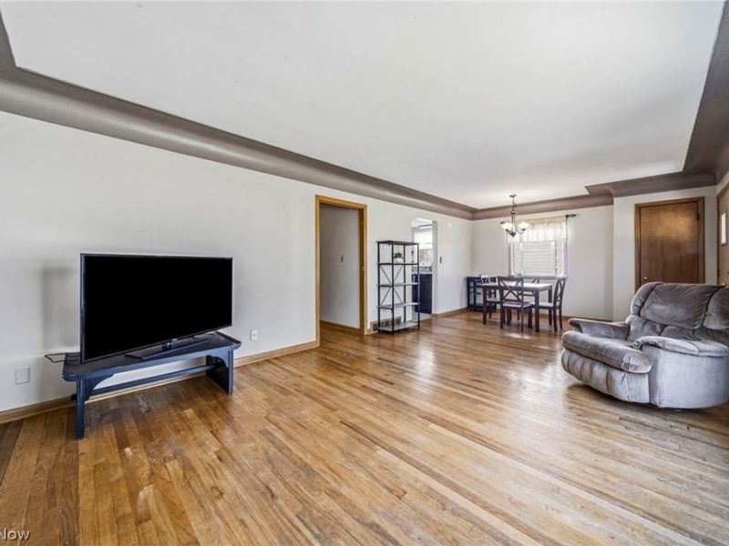 28626 Forest Road, Willowick, OH 44095 Photo 6
