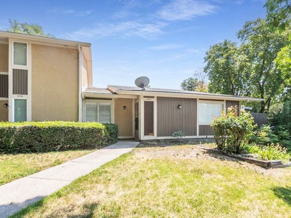 302 E PEACH LN S, Bountiful, UT 84010