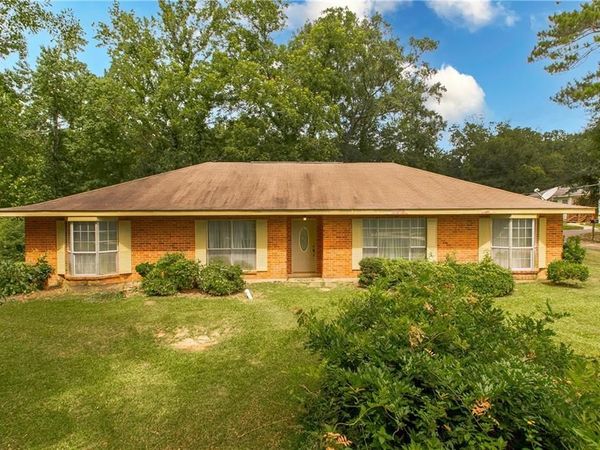 915 MARTIN LUTHER KING JR. Street, Kentwood, LA 70444
